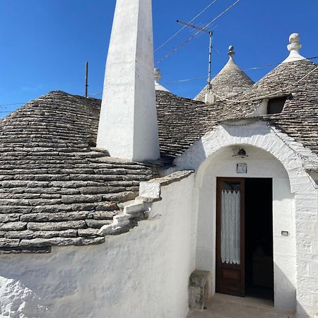 A Due Passi Dal Centro - Trullo Apartman Alberobello Kültér fotó