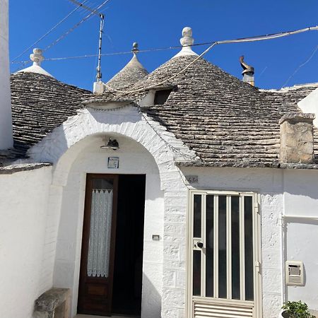 A Due Passi Dal Centro - Trullo Apartman Alberobello Kültér fotó