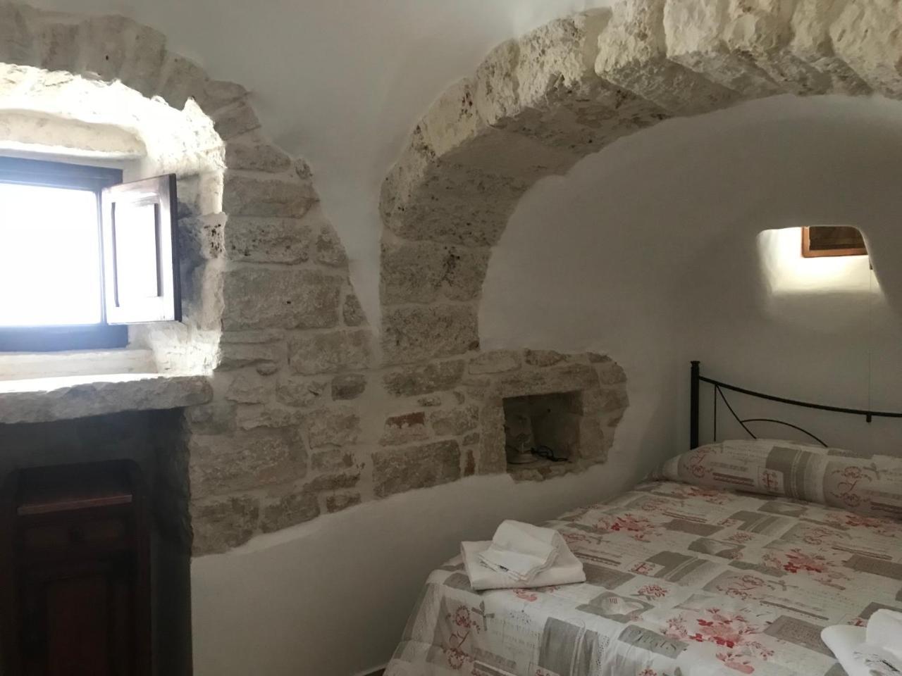 A Due Passi Dal Centro - Trullo Apartman Alberobello Kültér fotó